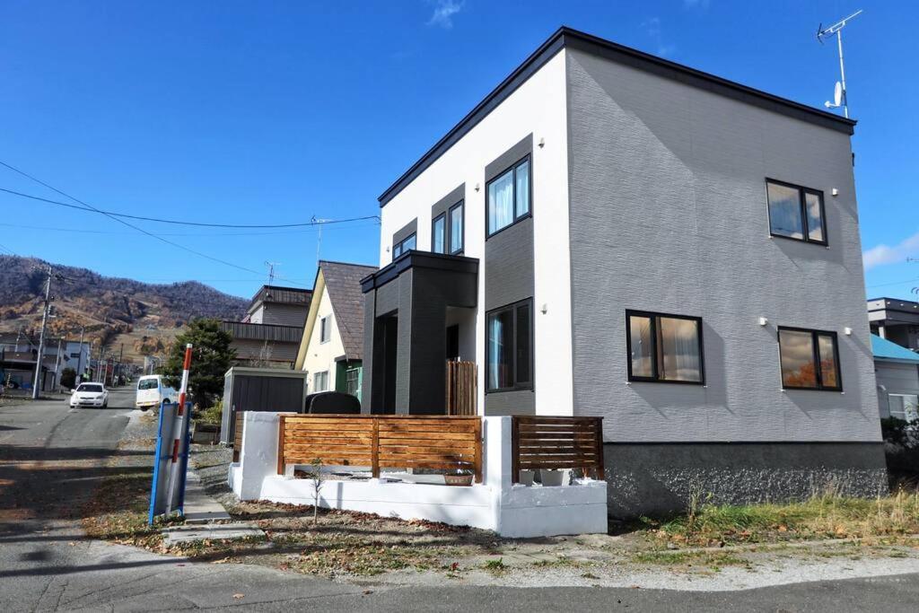 Furano Cube Sugar-方糖民宿,步行8Min到雪场,3 Brs,Max 6Ppl Exterior photo